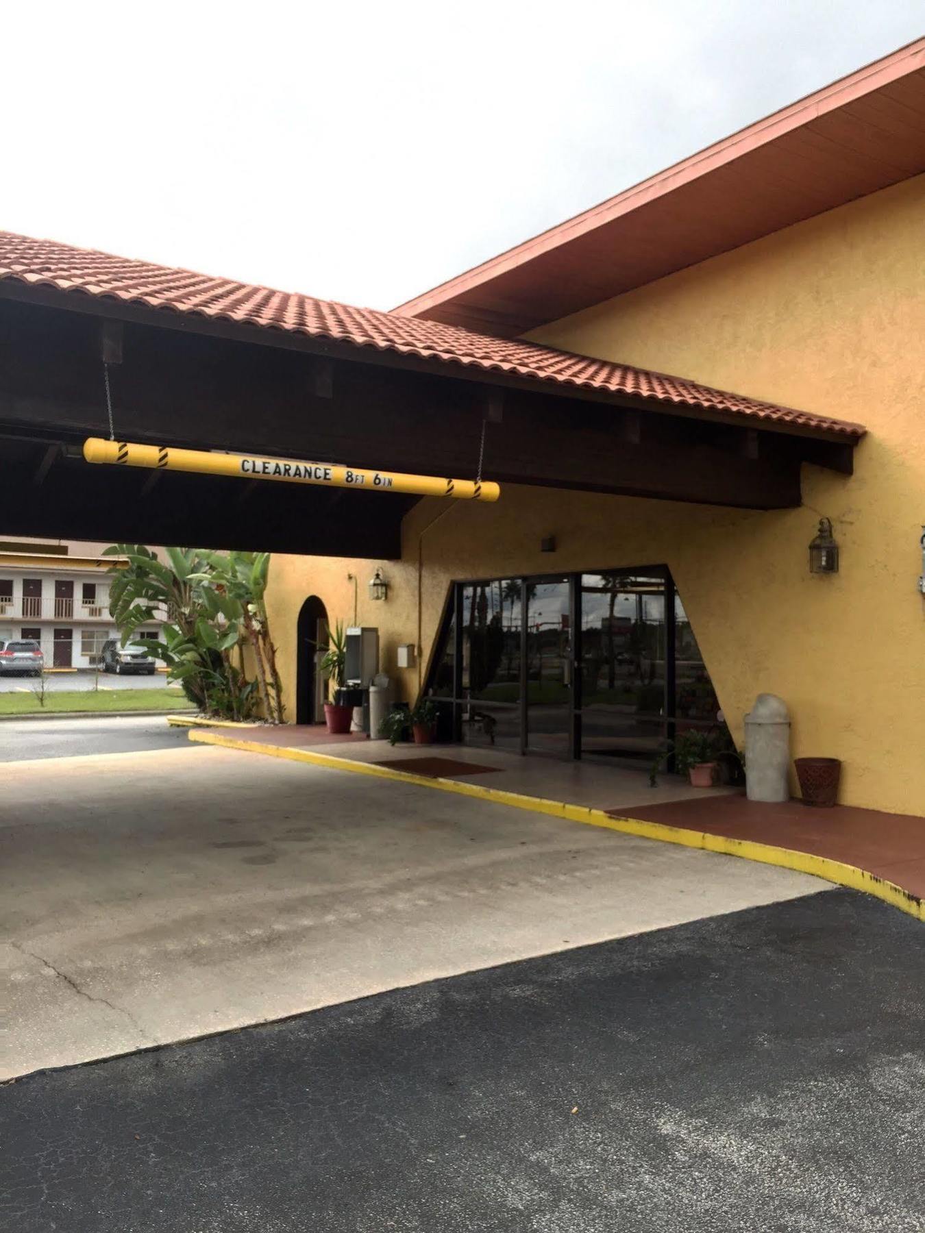 キシミー The Keysモーテル エクステリア 写真